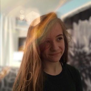 Meet your Posher, Mia